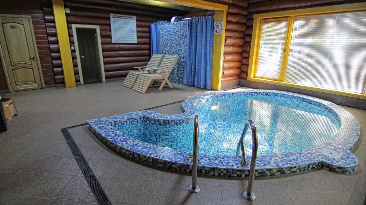 Zatyshok Hotel Svaleava Exterior foto