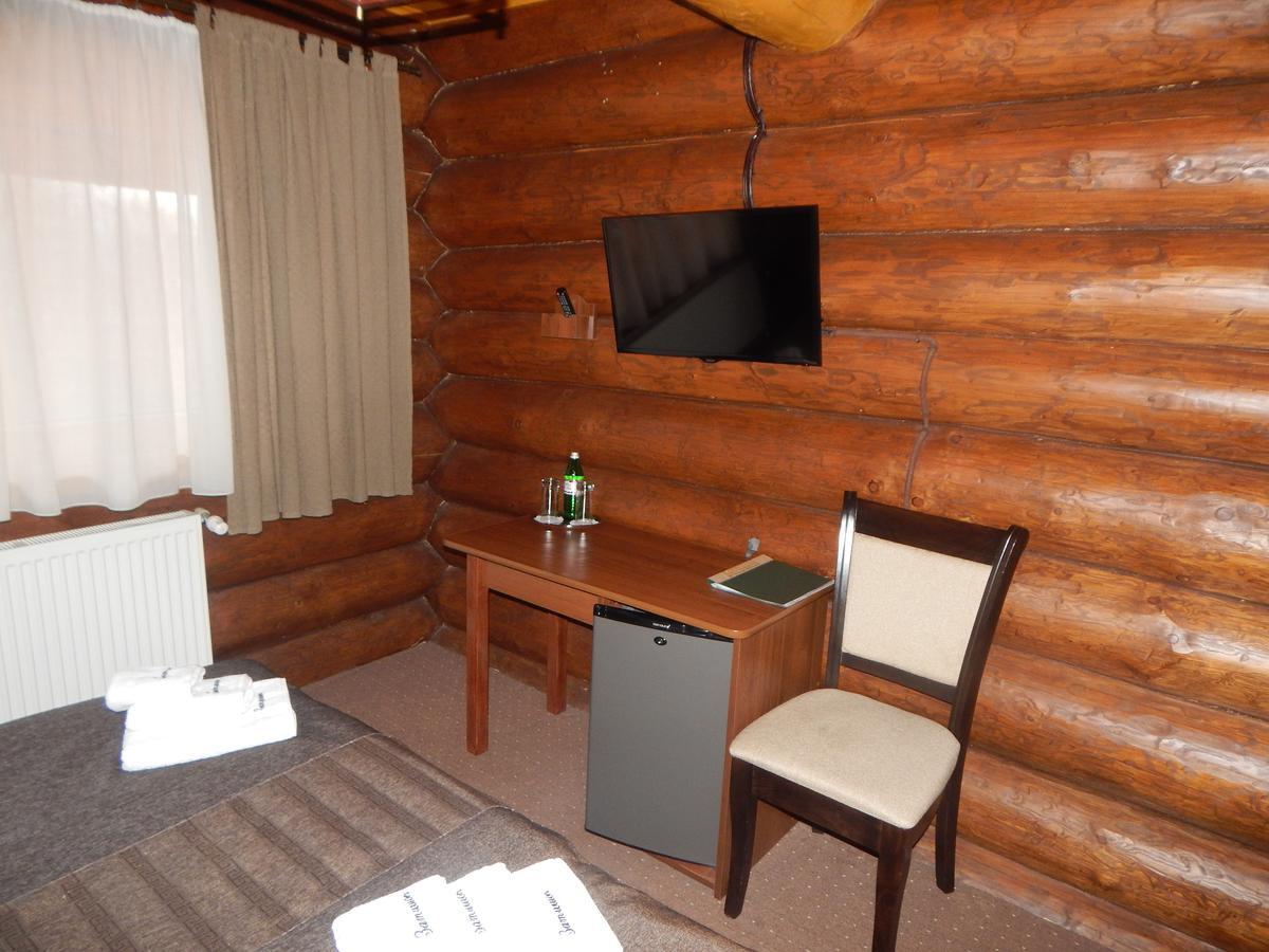 Zatyshok Hotel Svaleava Exterior foto